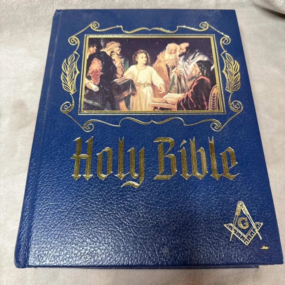 Holy Bible Master Reference Edition‎ 1988 Heirloom Publishers KJV Masonic-Blue